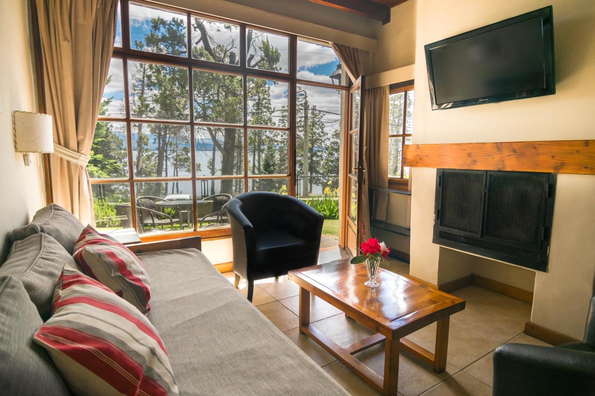 Pailahue Cabanas Lodge San Carlos de Bariloche Exterior photo