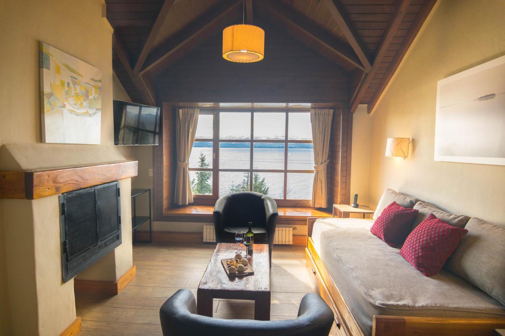 Pailahue Cabanas Lodge San Carlos de Bariloche Exterior photo