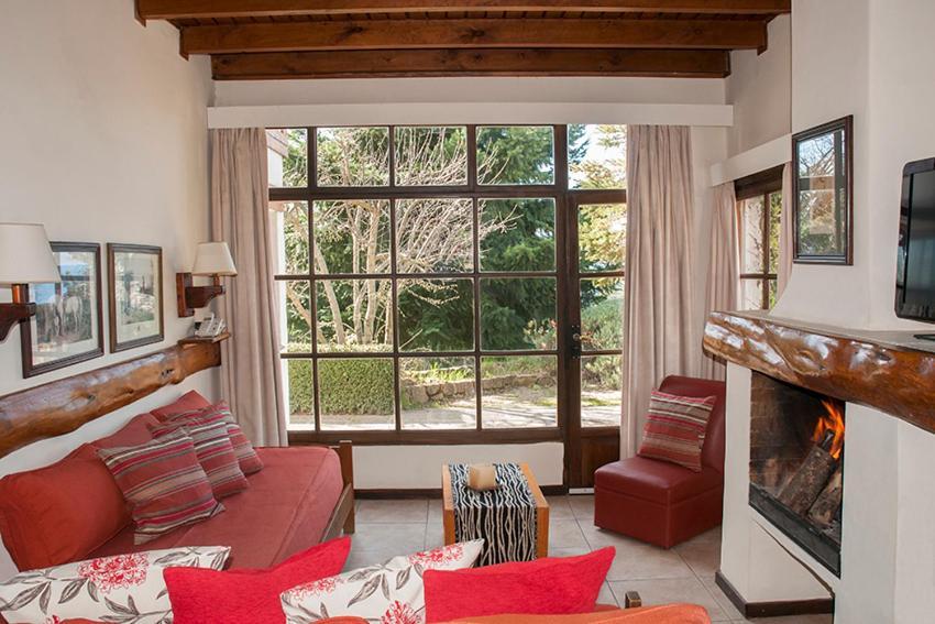 Pailahue Cabanas Lodge San Carlos de Bariloche Exterior photo